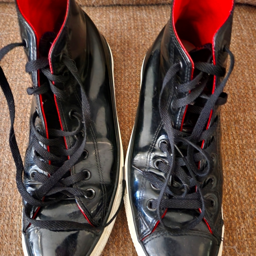 Patent Leather Y2k (~ Circa 2006 ) Size 10 Great Condition HiTop Converse